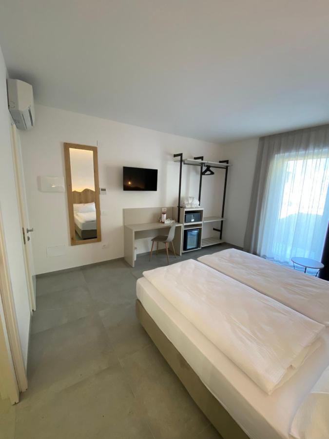 B&B Garda Home Nago Esterno foto